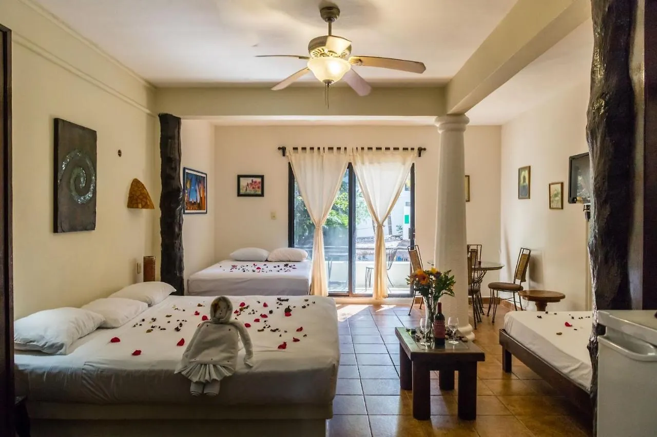 Moonshine Hotel Playa del Carmen