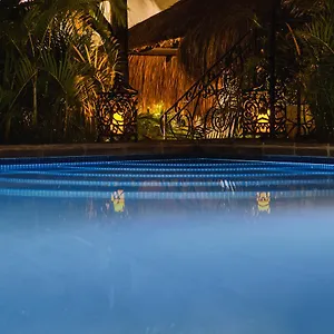 https://la-leyenda-boutique-hotel.tulum-hotels.net