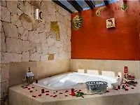 Moonshine Hotel Плая-дель-Кармен