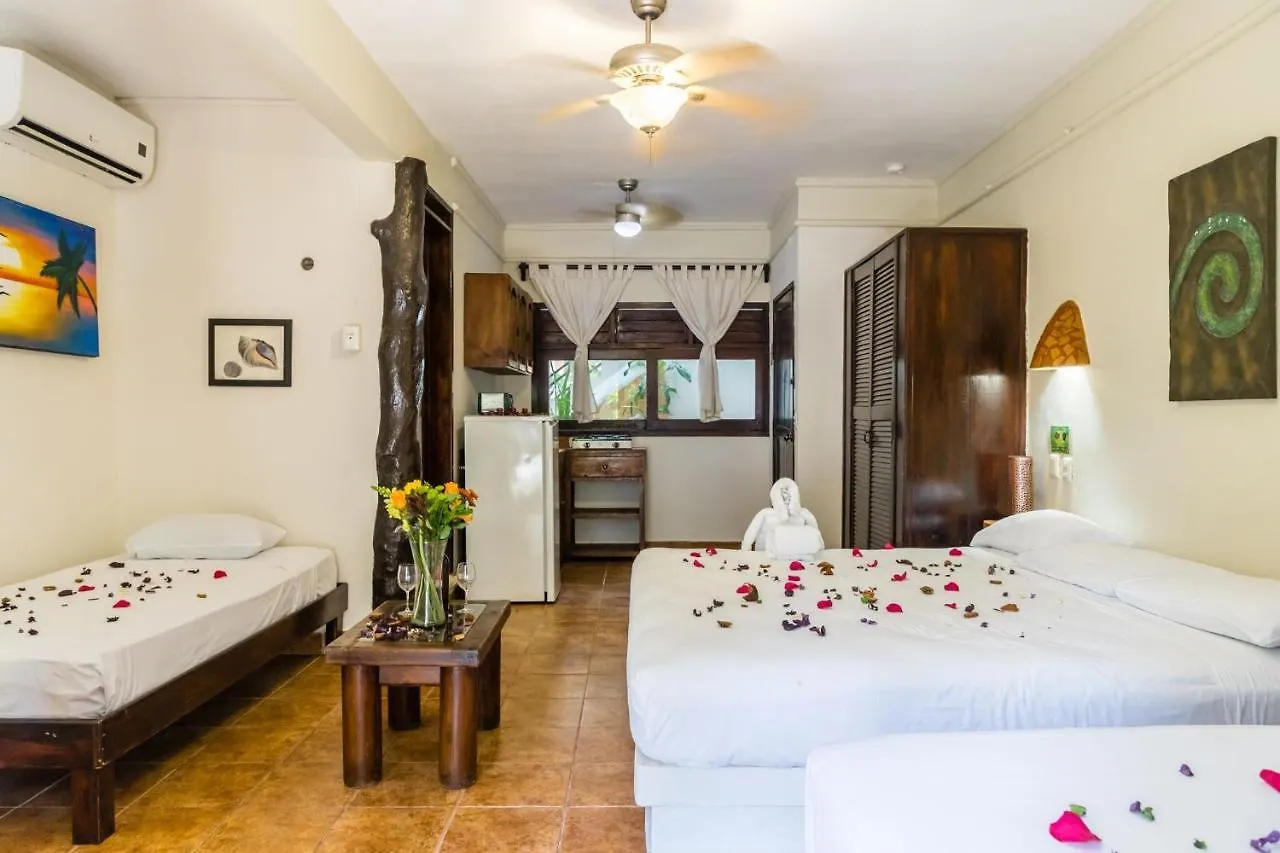 Moonshine Hotel Playa del Carmen